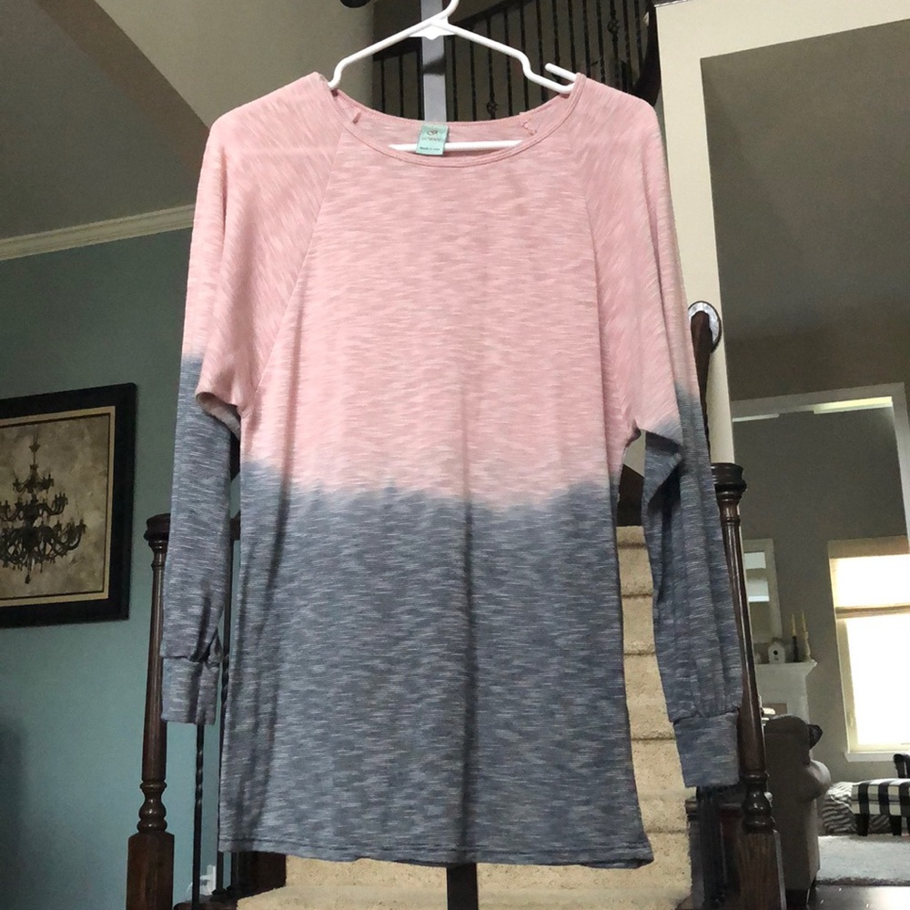 Comfy long sleeve tee.